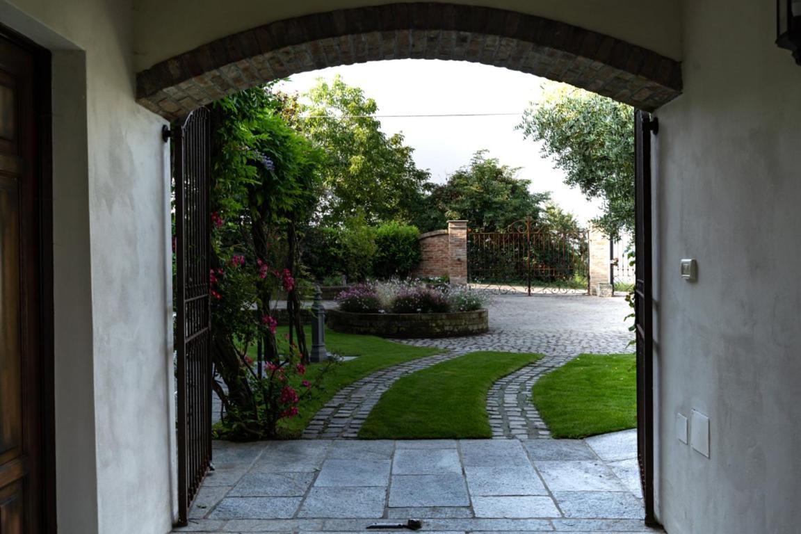 Villa Annunziata Костилиоле ди Асти Екстериор снимка