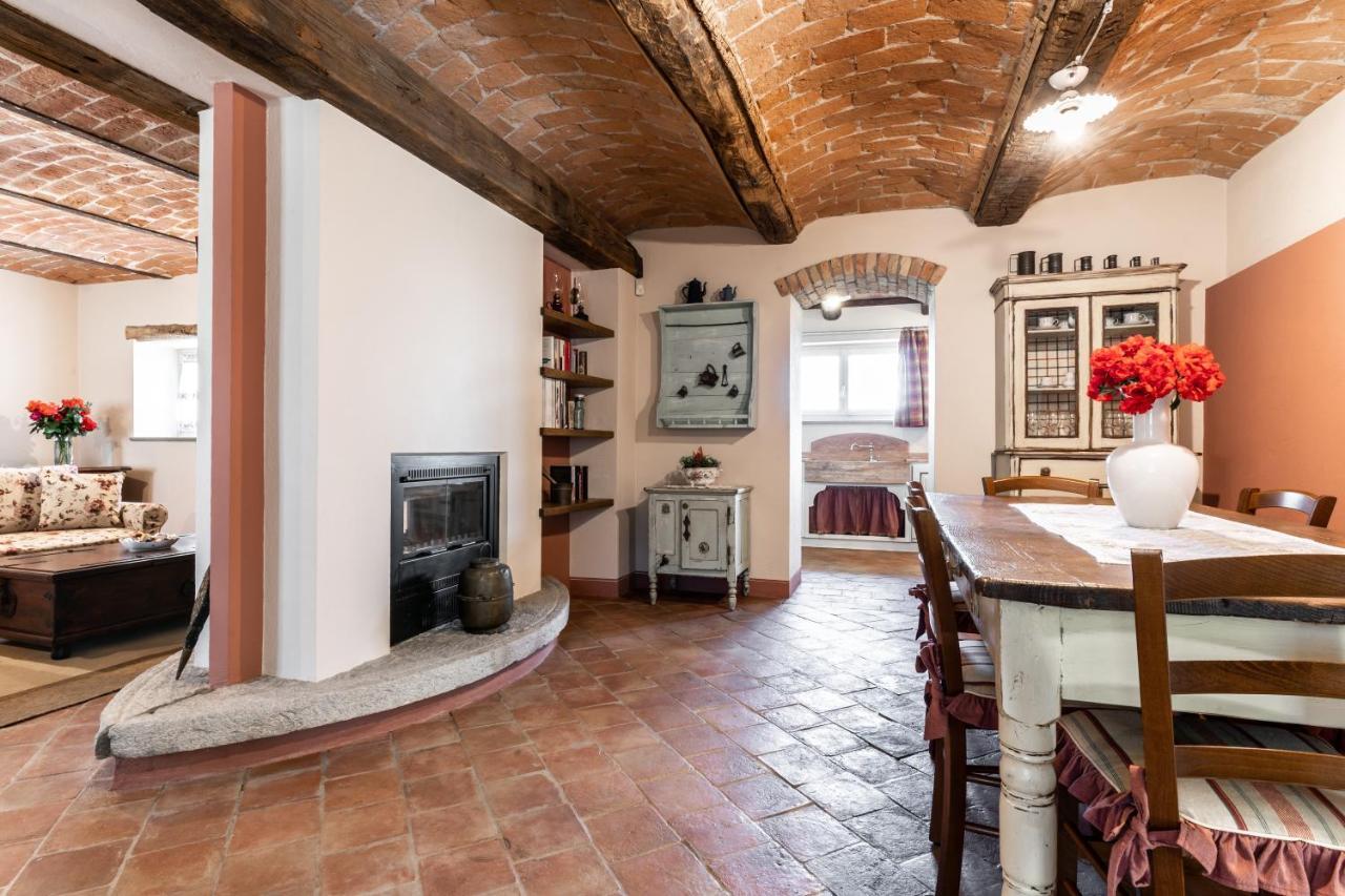 Villa Annunziata Костилиоле ди Асти Екстериор снимка